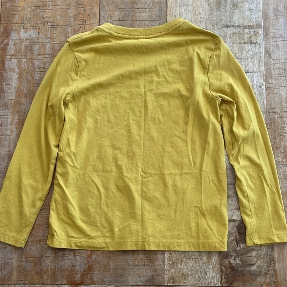 Old Navy boys large tee bundle S(6-7)